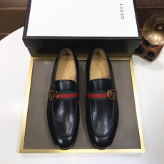 Gucci Leather Shoes